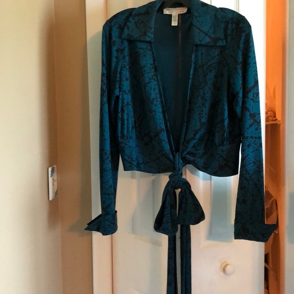 Diane Von Furstenberg Tops - Diana Bon Furstenburg Silk Designer Blouse